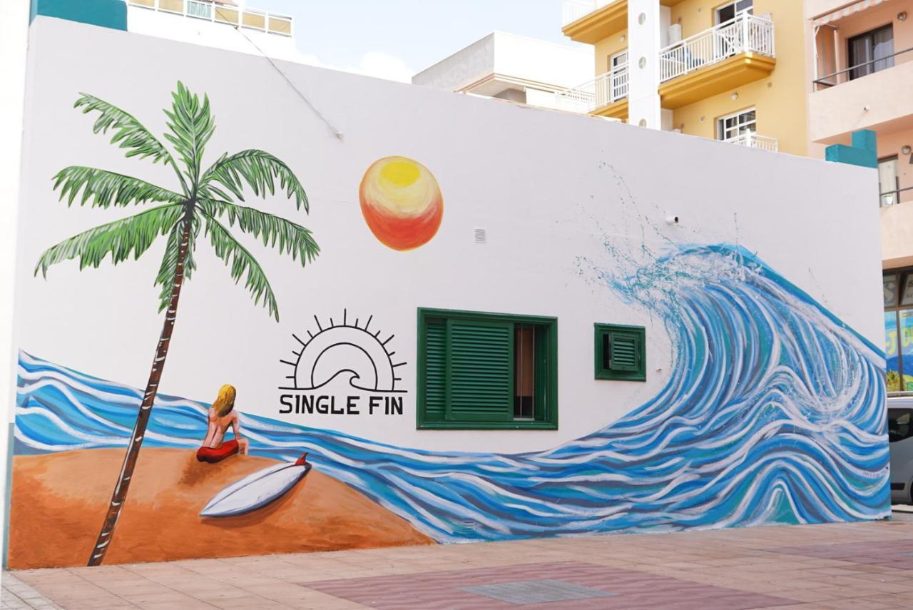 Single Fin Surf Hostel Arona  Exterior photo