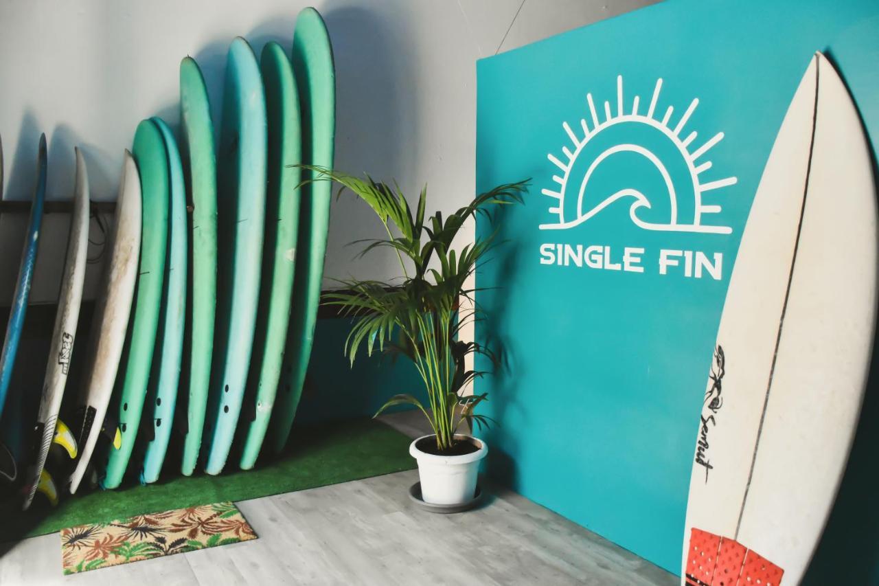 Single Fin Surf Hostel Arona  Exterior photo